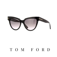 Tom Ford - "Nadine"